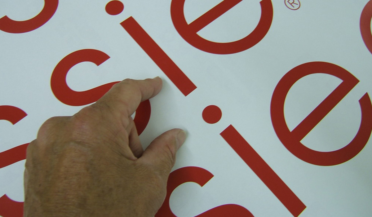 Vinyl Cutting & Stenciling